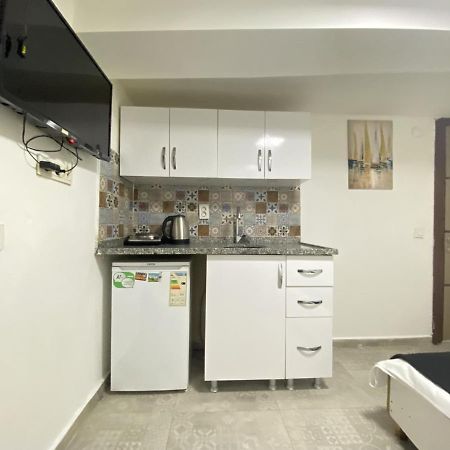 Comfortable And Central Studio Flat In Beyoglu Apartment Istanbul Exterior photo